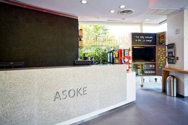 イージー プラネット バンコク アソーク