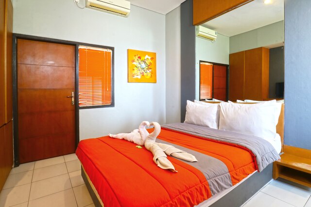 サヤン レジデンス 2