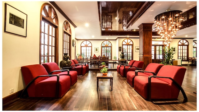 ロイヤル クラウン ホテル & スパ