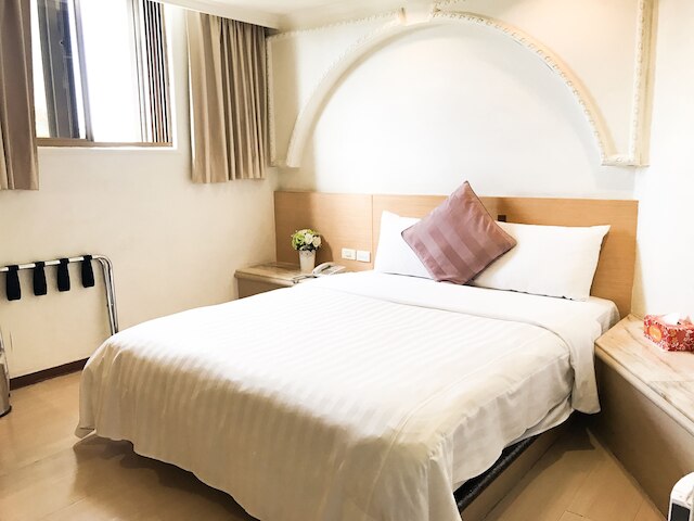 フージュアン ホテル (富粧商務旅店)