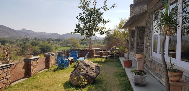 デブラ ウダイプール