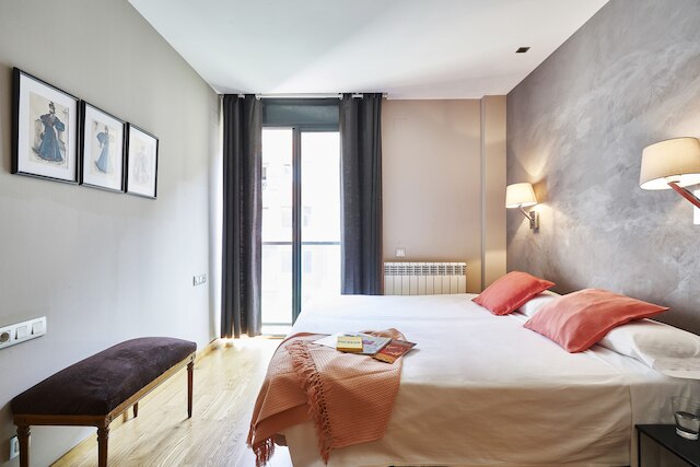 AinB サグラダ ファミリア アパートメンツ