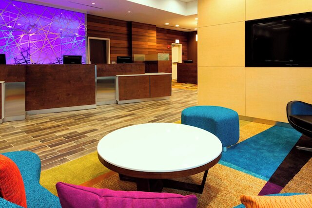 フェアフィールド イン & スイーツ シカゴ ダウンタウン / リバー ノース