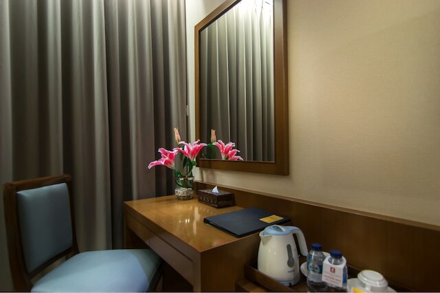 セミニャックスクエアホテルアンドヴィラズ