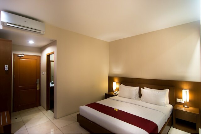 セミニャックスクエアホテルアンドヴィラズ