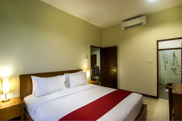 セミニャックスクエアホテルアンドヴィラズ