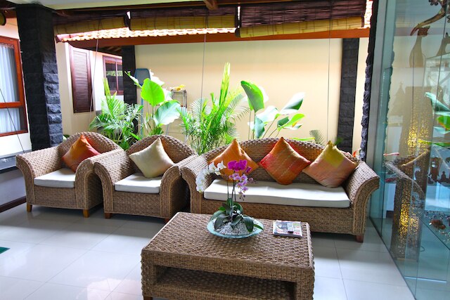 ジンバラン クリフス プライベート プール ホテル & スパ