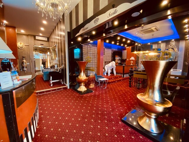 ホテル パレス セビリヤ