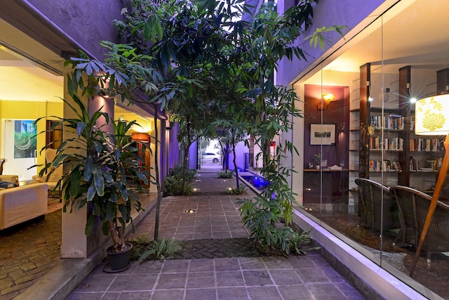 コロンボ コート ホテル & スパ