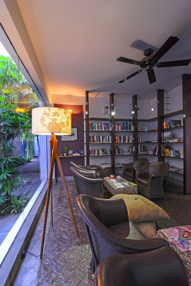 コロンボ コート ホテル & スパ