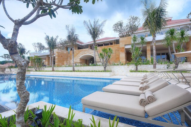 ムリア・ヴィラズ