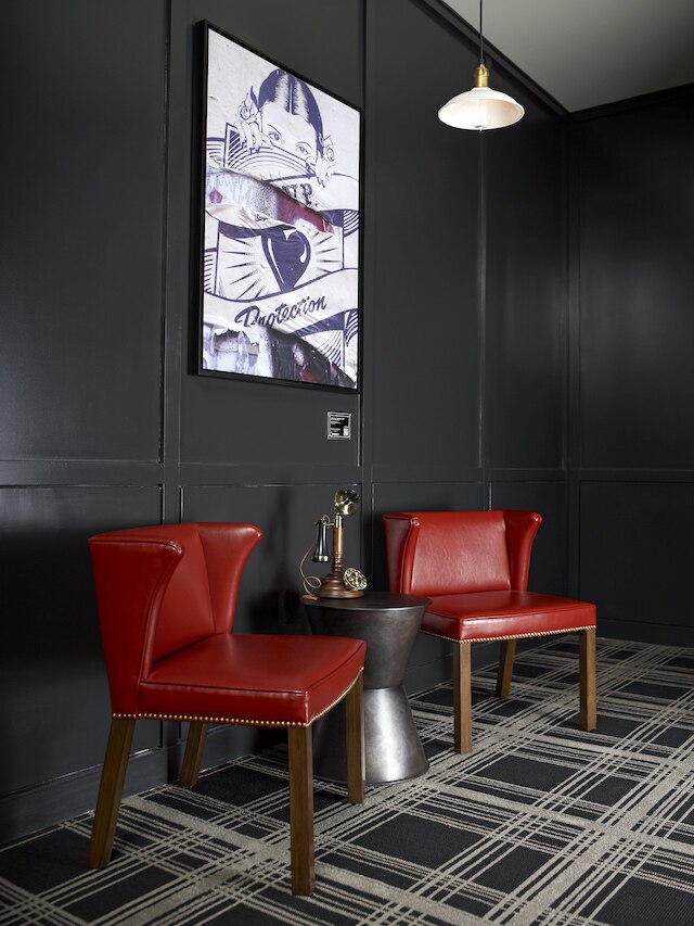 リファイナリー ホテル