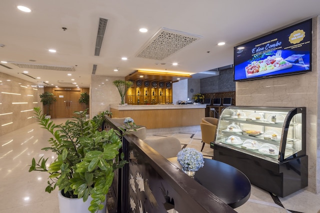 エデンスターサイゴンホテル