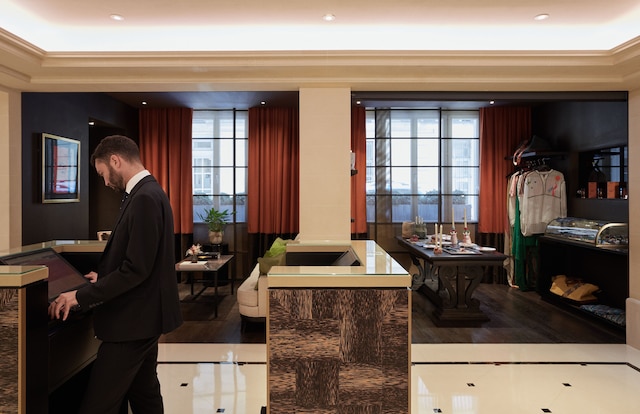 グラン ホテル デュ パレ ロイヤル