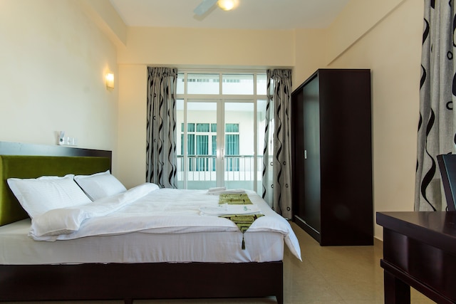 スプン アーケード レジデンシー