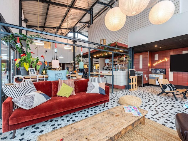 グリートホテルブールジュンブレスス=スッドモンタニャ