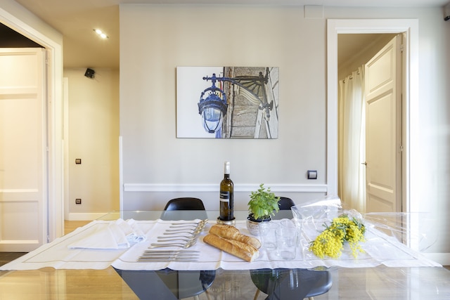 AinB Eixample Miró Apartments