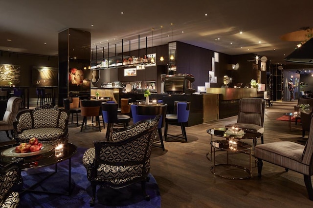 ミュージアム アパートメント ホテル インディペンデント コレクション バイ エVト