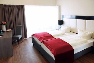 ミルボー ホテル