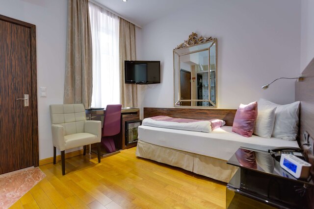 ベストウェスタン プラス ホテル アルカディア