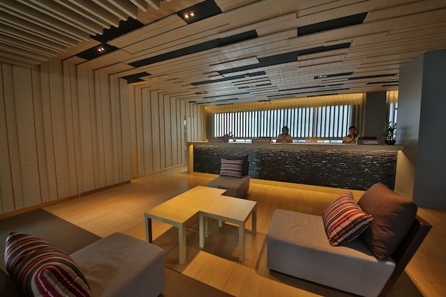 ザ サン エクスクルーシブ