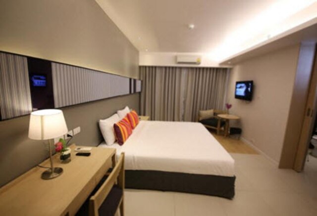 ザ サン エクスクルーシブ