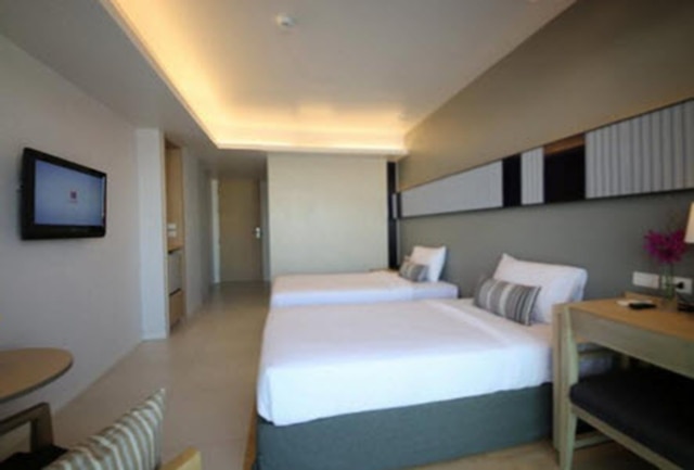 ザ サン エクスクルーシブ