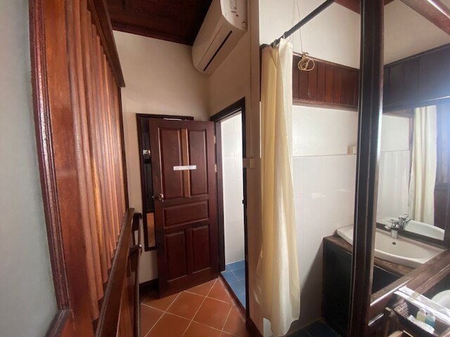 バンサバー ホテル