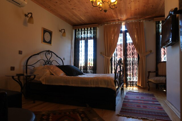 トム スクエア ブティック ホテル