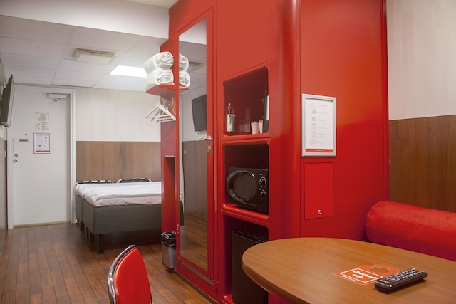 オメナ ホテル イルヨンカツ