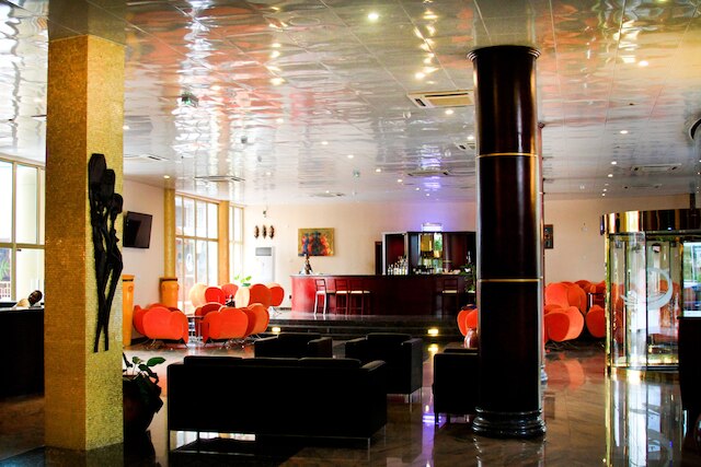 ロイヤル ニック ホテル