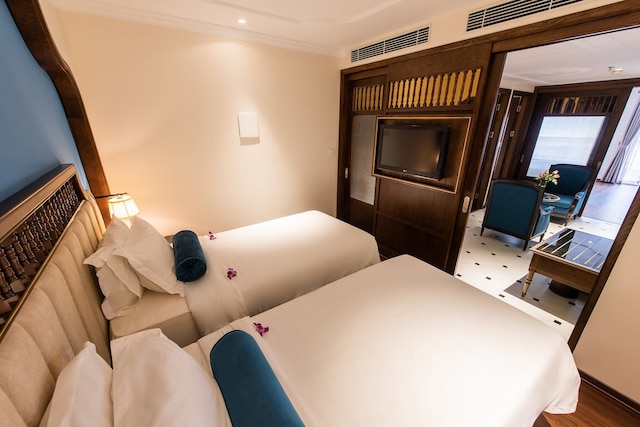 ティラン ホテル