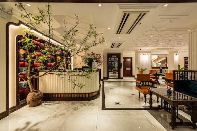 ティラン ホテル