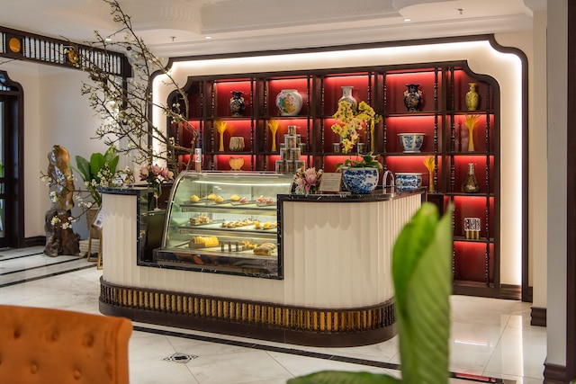 ティラン ホテル