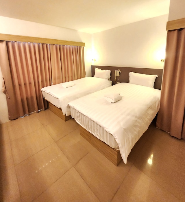 プロム ラチャダ ホテル