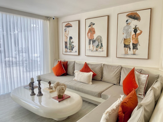 エデン・ザ・レジデンス・アット・ザ・シー・スミニャック