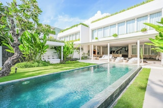 エデン・ザ・レジデンス・アット・ザ・シー・スミニャック