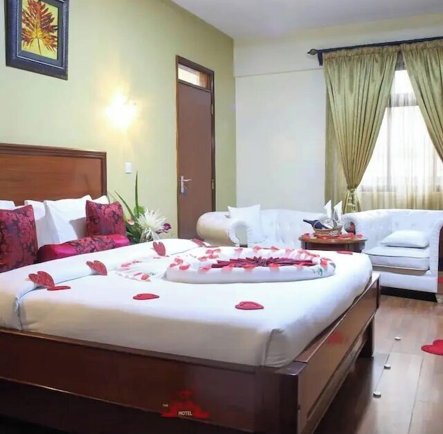 ヘネシス ホテル