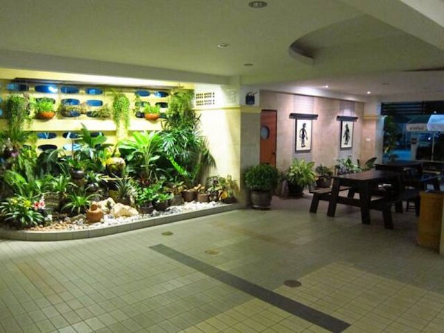 ハイシーズンホテル