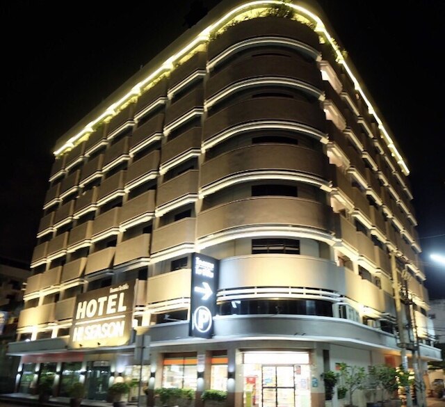 ハイシーズンホテル