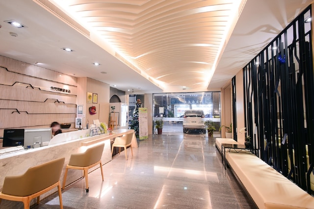 キーウィー エクスプレス ホテル - 高雄 ステーション (奇異果快捷旅店 - 高雄車站店)