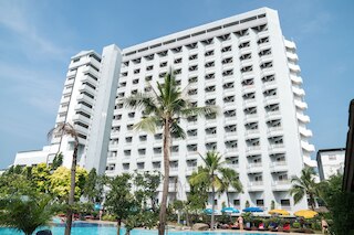 グランドジョムティエンパレスホテル