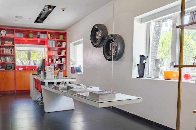 ブラン カラ - アダルト オンリー