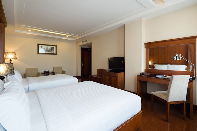 ニャット ハ ロペラ ホテル