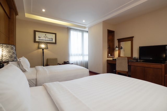 ニャット ハ ロペラ ホテル