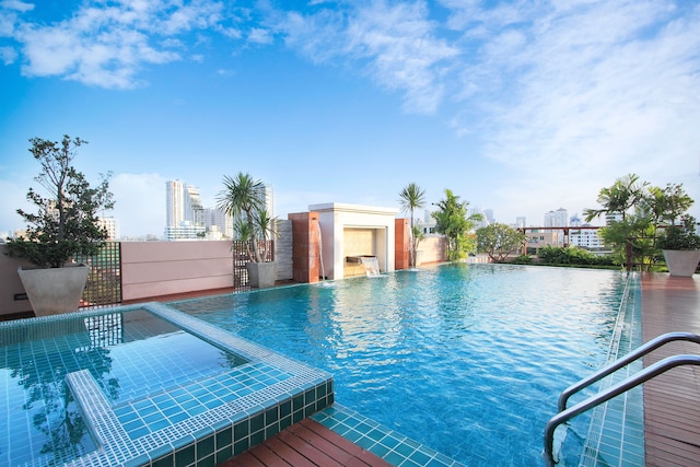 D ヴァリーモンタラトンロー 25