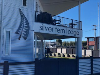 シルバーファーン ロッジ