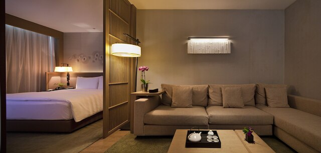 ジ イースト ホテル杭州 (東方大酒店 杭州)