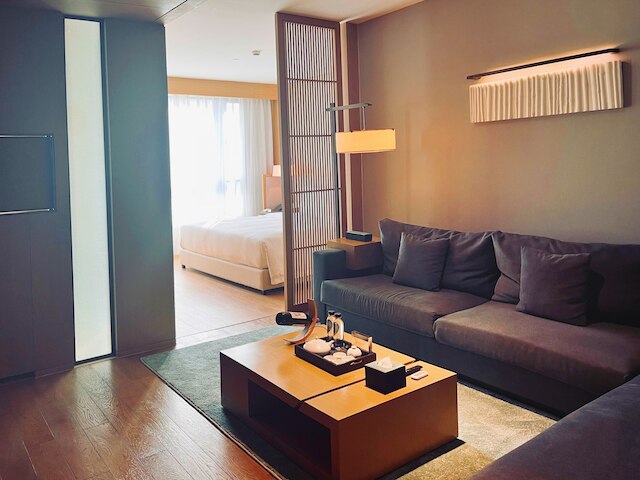 ジ イースト ホテル杭州 (東方大酒店 杭州)