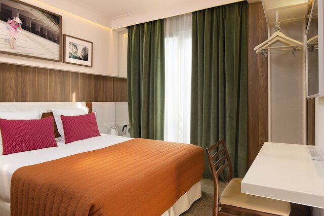 ホテル エッフェル トゥレンヌ